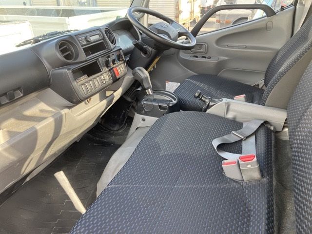 2022 Hino Dutro Hira auction photo 5