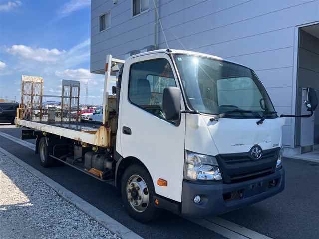 2017 Toyota Dyna Carrier Japan auction vehicle