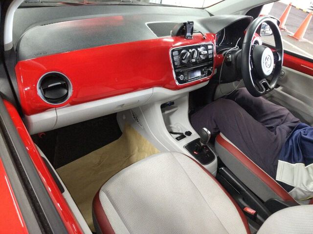2013 Volkswagen アップ! High up! auction photo 3
