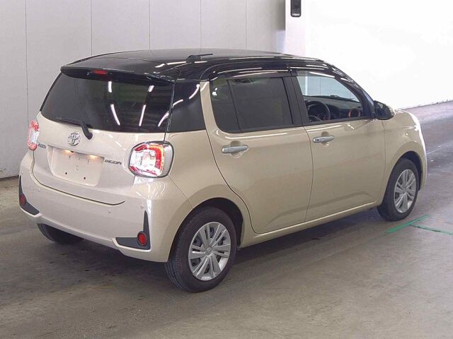 2023 Toyota Passo モーダチャーム auction photo 5