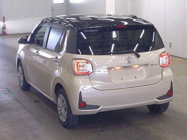 2023 Toyota Passo モーダチャーム auction photo 2