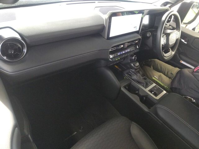 2024 Toyota Land Cruiser 250 VX 4WD auction photo 3