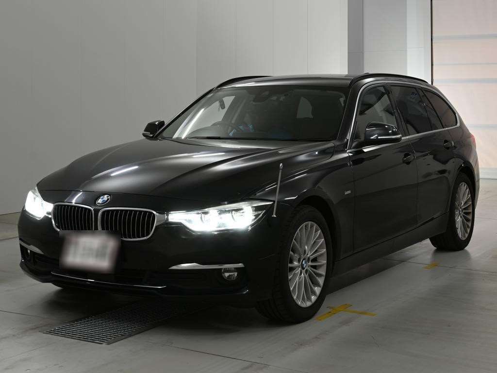 Japan Auction Vehicles 14 2018 BMW 3 Series 320dツーリング ラグジュアリー auction photo