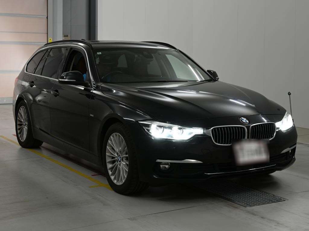 2018 BMW 3 Series 320dツーリング ラグジュアリー auction photo 5