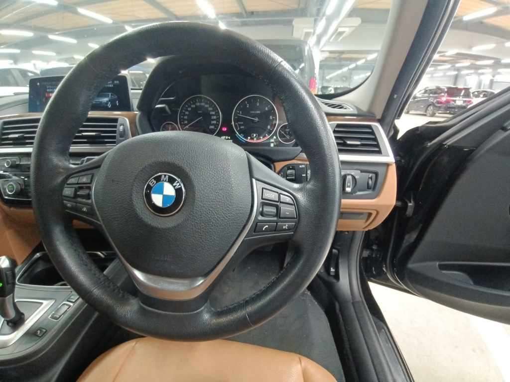 2018 BMW 3 Series 320dツーリング ラグジュアリー auction photo 9