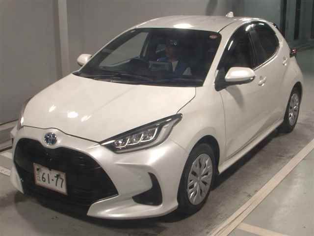 2020 Toyota Yaris ハイブリッドZ auction photo 4