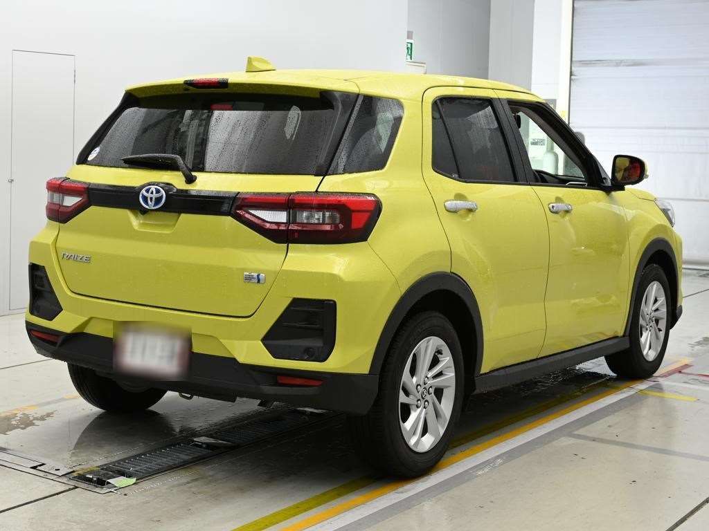 2022 Toyota Raize ハイブリッドG auction photo 2