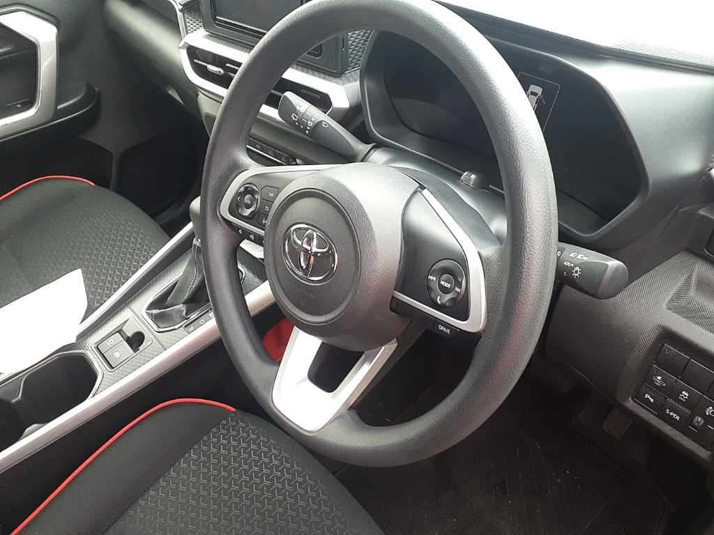 2022 Toyota Raize ハイブリッドG auction photo 9