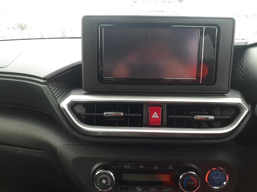 2022 Toyota Raize ハイブリッドG auction photo 12