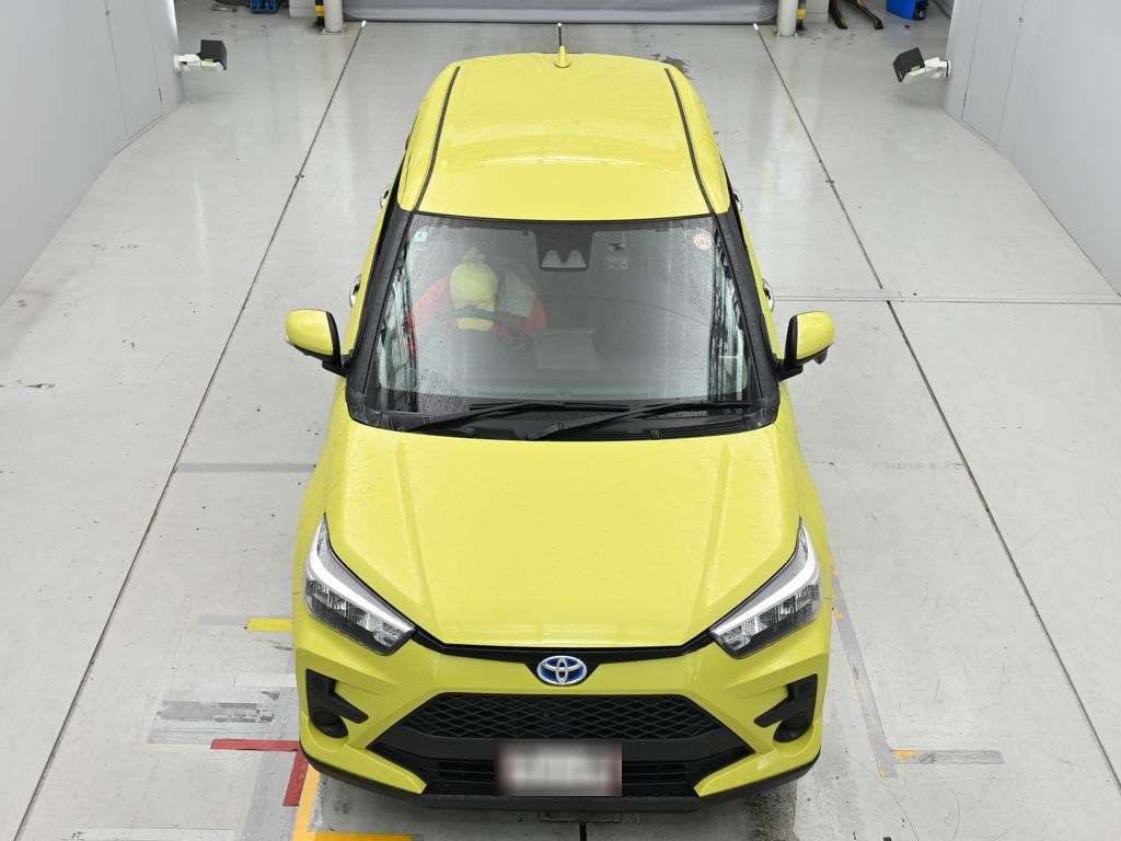 2022 Toyota Raize ハイブリッドG auction photo 7