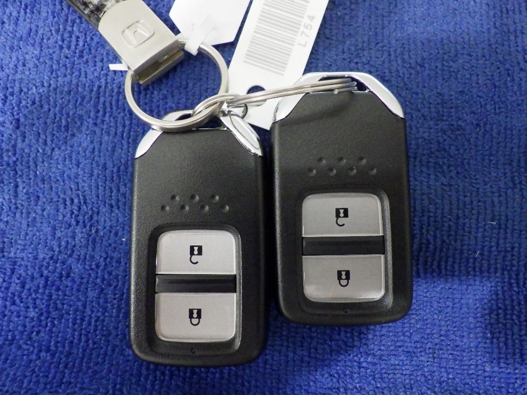 2021 Honda Fit e:HEV Crosstar auction photo 12