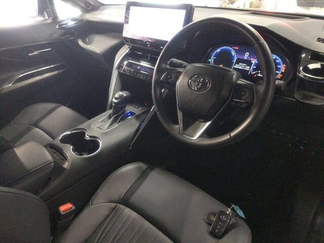 2025 Toyota Harrier Z auction photo 3