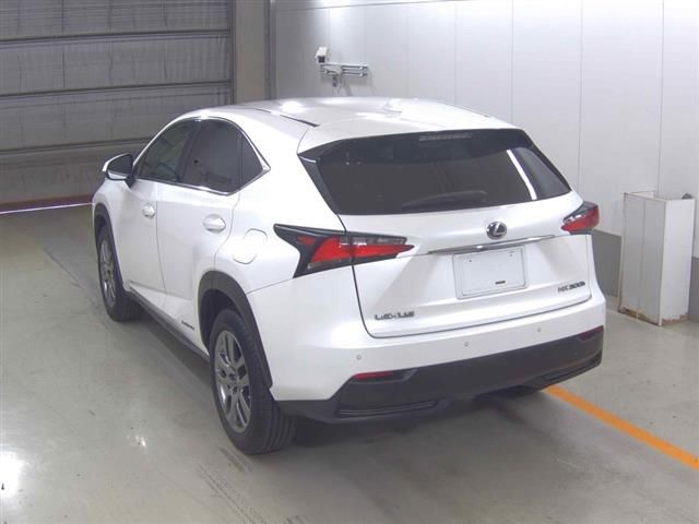 2015 Lexus NX300h Iパッケージ auction photo 2