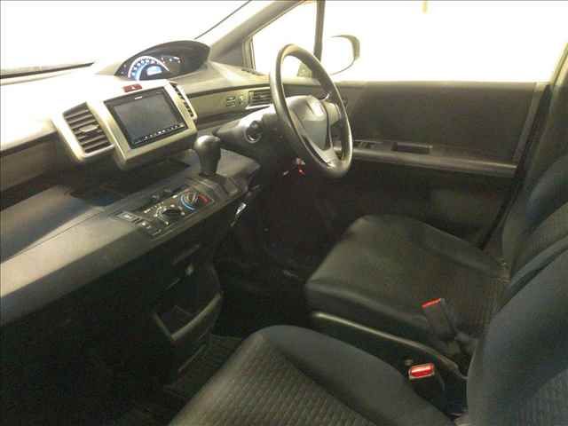 2012 Honda Freed Spike 4WD G auction photo 3
