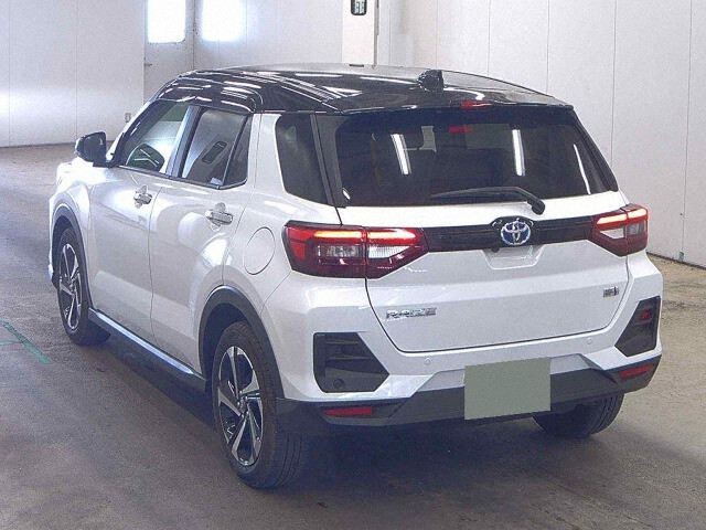 2025 Toyota Raize ハイブリッドZ auction photo 2