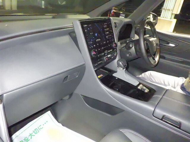 2025 Toyota Alphard Z auction photo 3