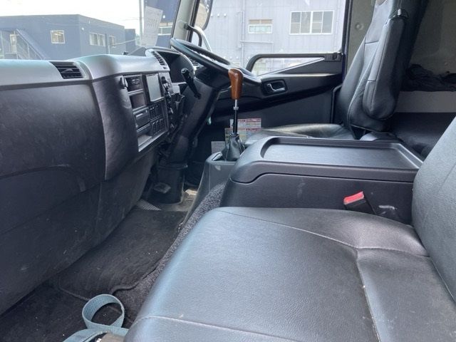 2019 Mitsubishi Fuso Fighter Flat crane auction photo 5