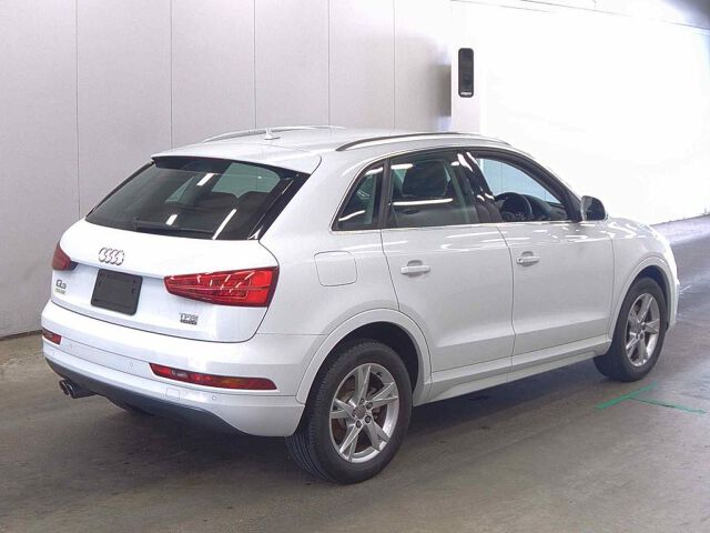 2016 Audi Q3 2.0TFSIQ180PS 4WD auction photo 5