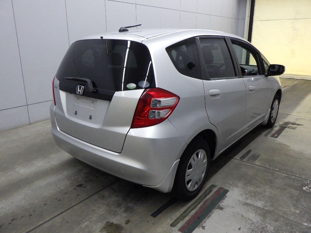 2010 Honda Fit Gスマートセレクション auction photo 2
