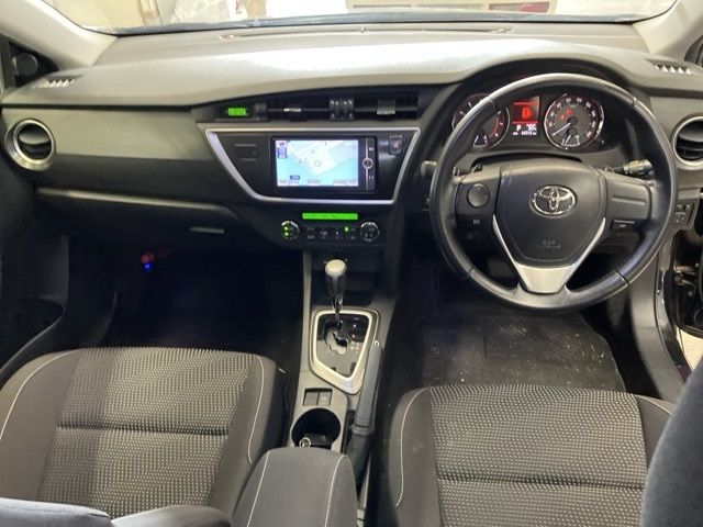 2014 Toyota Auris 180G Sパッケージ auction photo 5