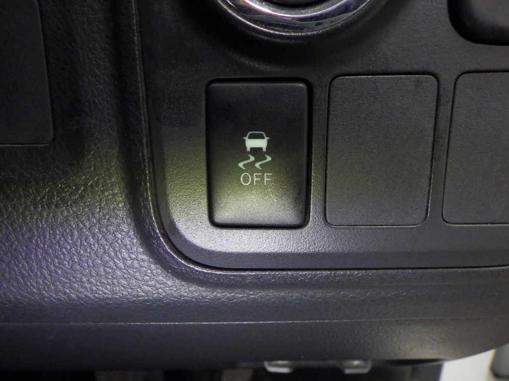 2012 Toyota Wish 1.8S auction photo 8