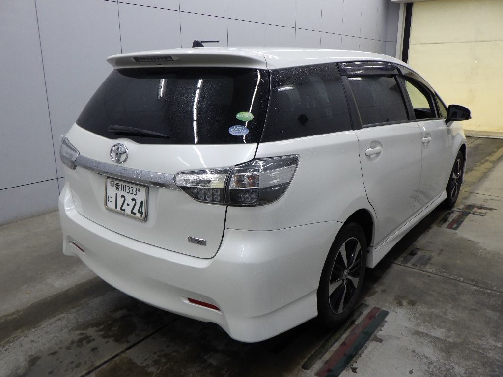 2012 Toyota Wish 1.8S auction photo 2