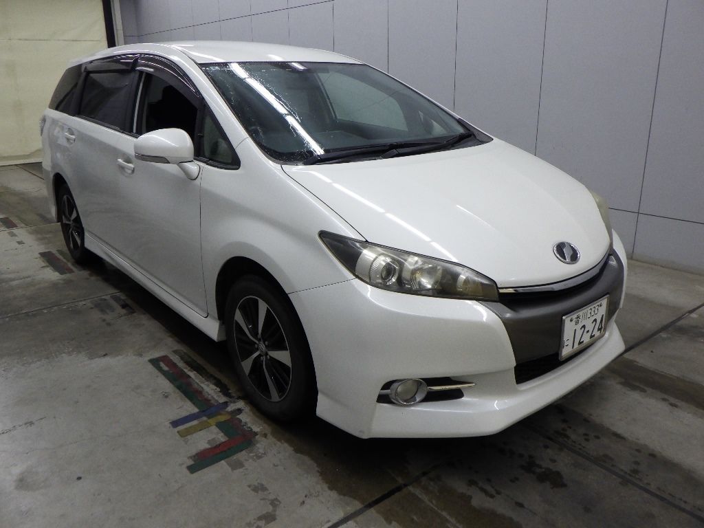 Japan Auction Vehicles 12 2012 Toyota Wish 1.8S auction photo