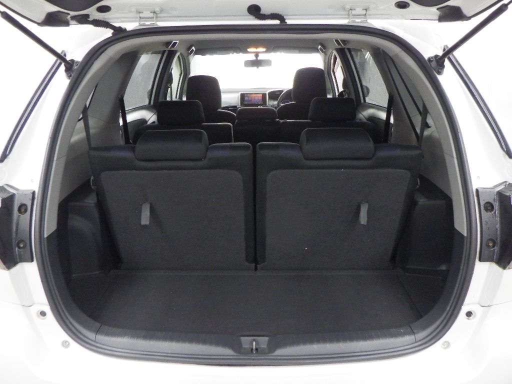 2012 Toyota Wish 1.8S auction photo 9