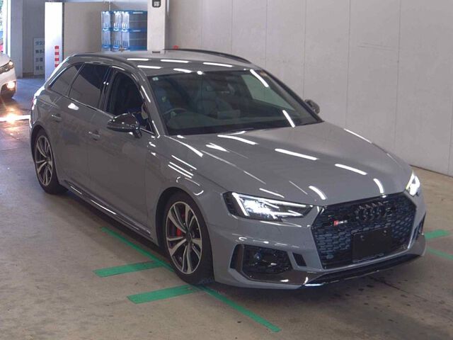 2019 Audi RS4アバント ベースグレード 4WD Japan auction vehicle