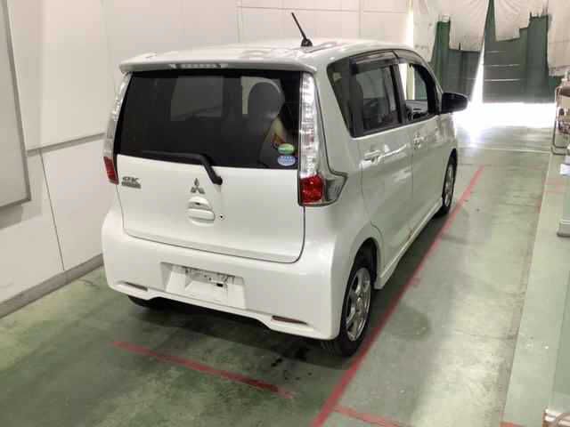 2013 Mitsubishi eKカスタム 4WD G auction photo 2