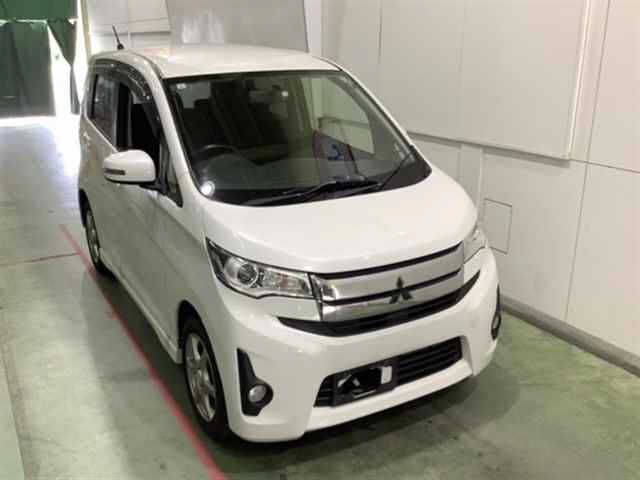 Japan Auction Vehicles 4 2013 Mitsubishi eKカスタム 4WD G auction photo
