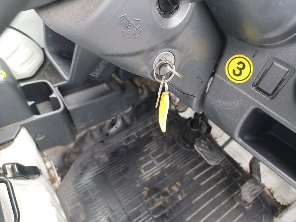 2018 Nissan NT100 クリッパー auction photo 15