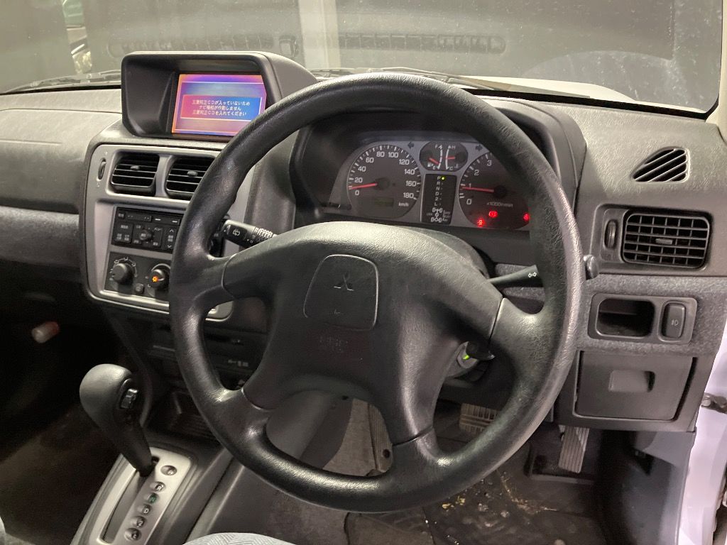 2000 Mitsubishi パジェロイオ ZR auction photo 3