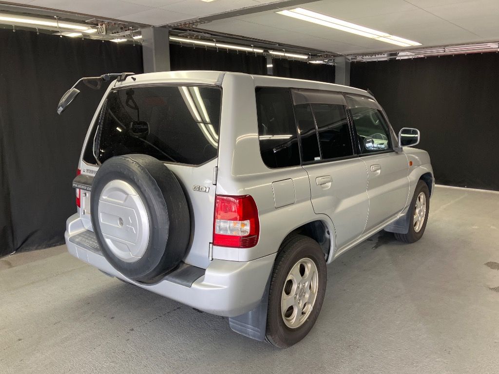 2000 Mitsubishi パジェロイオ ZR auction photo 4