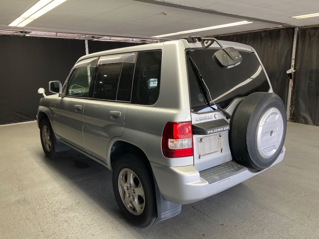 2000 Mitsubishi パジェロイオ ZR auction photo 2