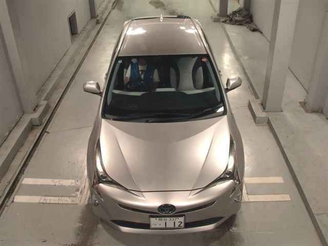 2016 Toyota Prius Aツーリングセレクション auction photo 6