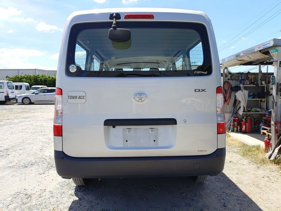 2021 Toyota TownAce auction photo 5