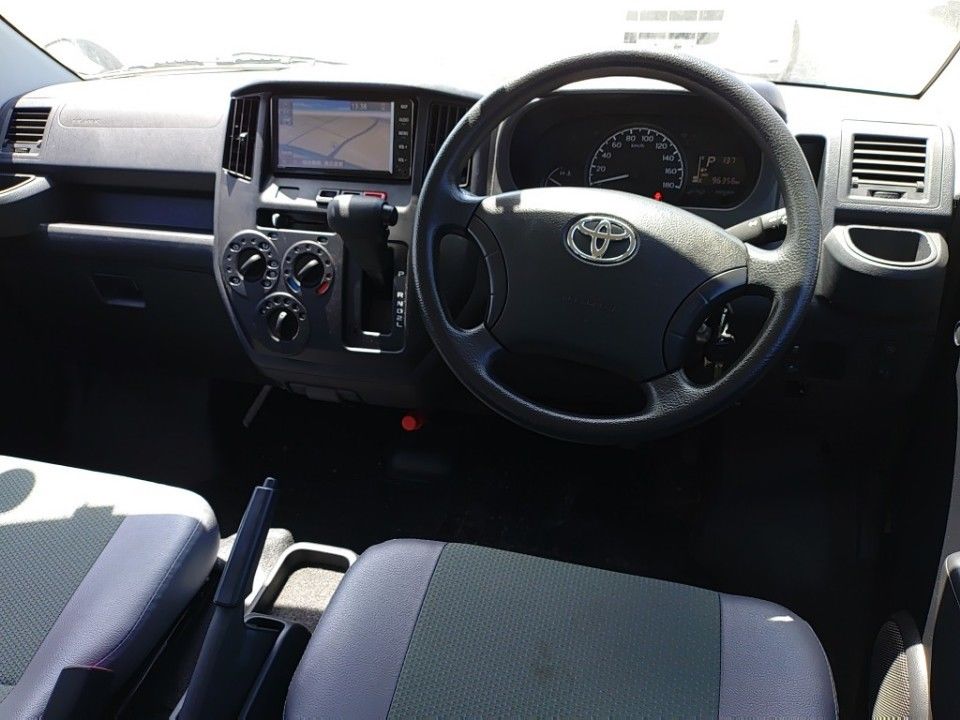 2021 Toyota TownAce auction photo 3