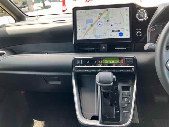 2023 Toyota Voxy S-Z auction photo 6