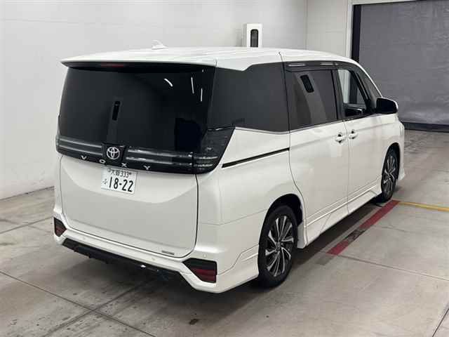 2023 Toyota Voxy S-Z auction photo 5