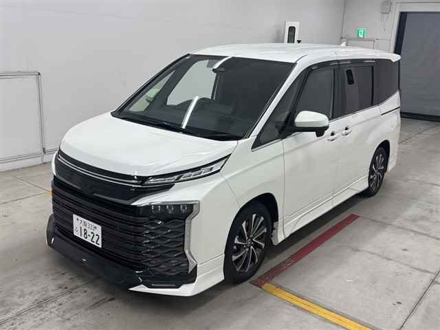 2023 Toyota Voxy S-Z auction photo 4