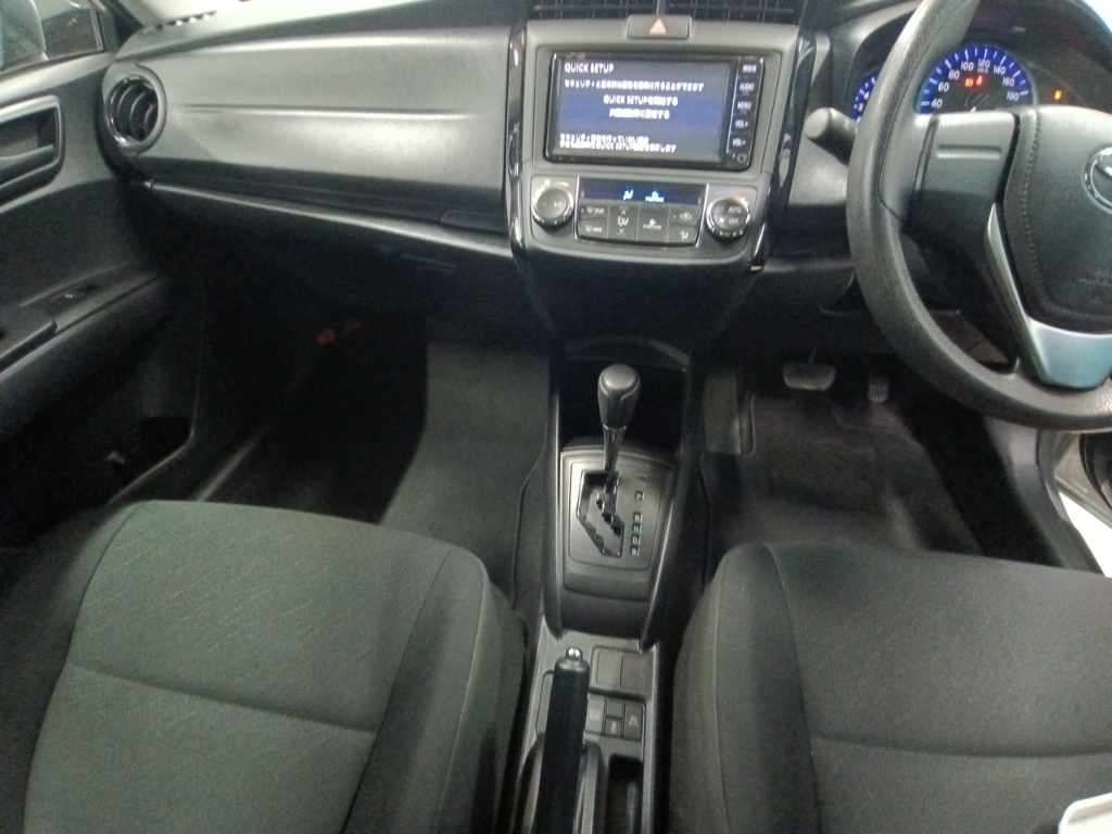 2021 Toyota Corolla Axio ハイブリッド EX auction photo 11