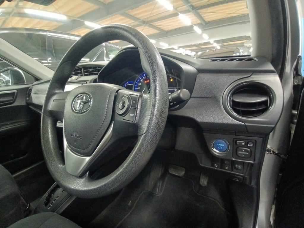 2021 Toyota Corolla Axio ハイブリッド EX auction photo 9