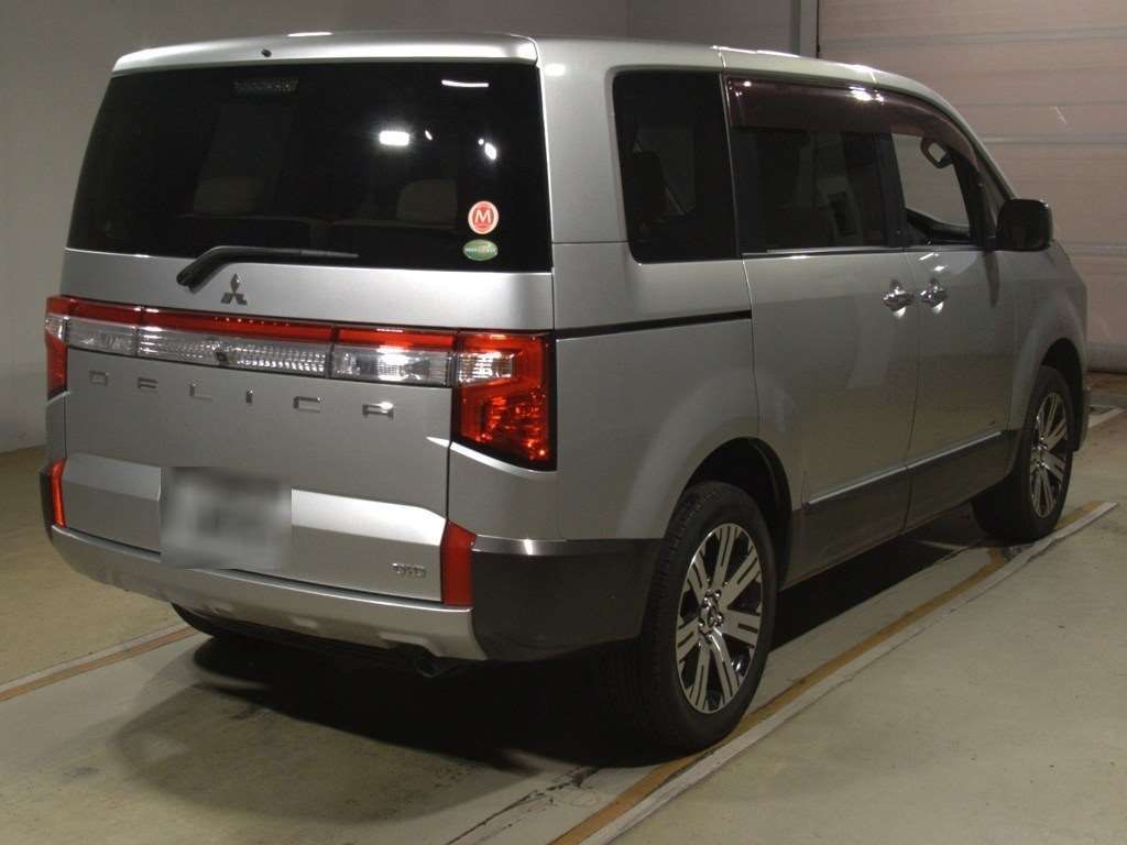 2019 Mitsubishi デリカD5 P 4WD auction photo 2