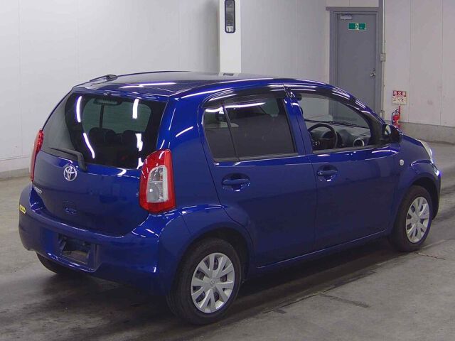 2015 Toyota Passo 1.0XLパッケ・キリリ auction photo 5