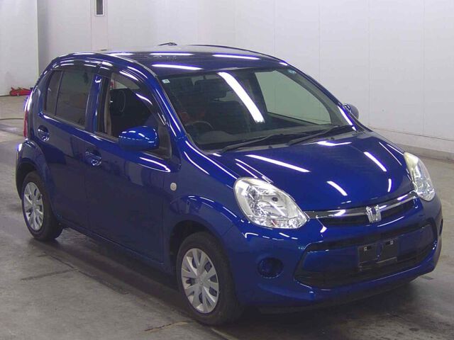 2015 Toyota Passo 1.0XLパッケ・キリリ Japan auction vehicle