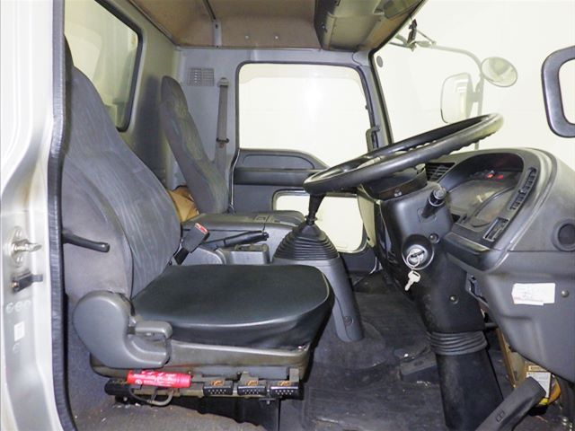 2006 Isuzu Forward ウィング auction photo 6