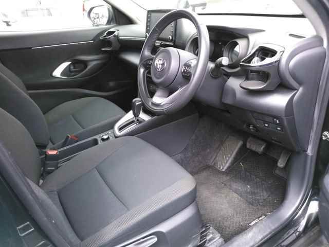 2023 Toyota Yaris Cross 4WD ハイブリッドG auction photo 3