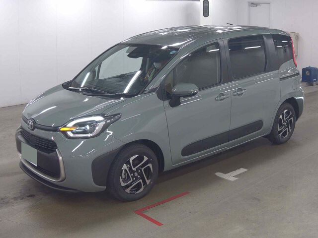 2026 Toyota Sienta Hybrid Z auction photo 4