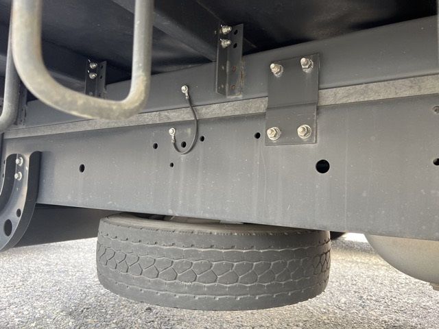 2017 Hino Ranger Aluminum van auction photo 16